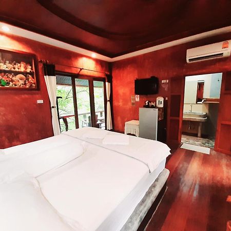 Tuaprodhome Khao Lak Cameră foto