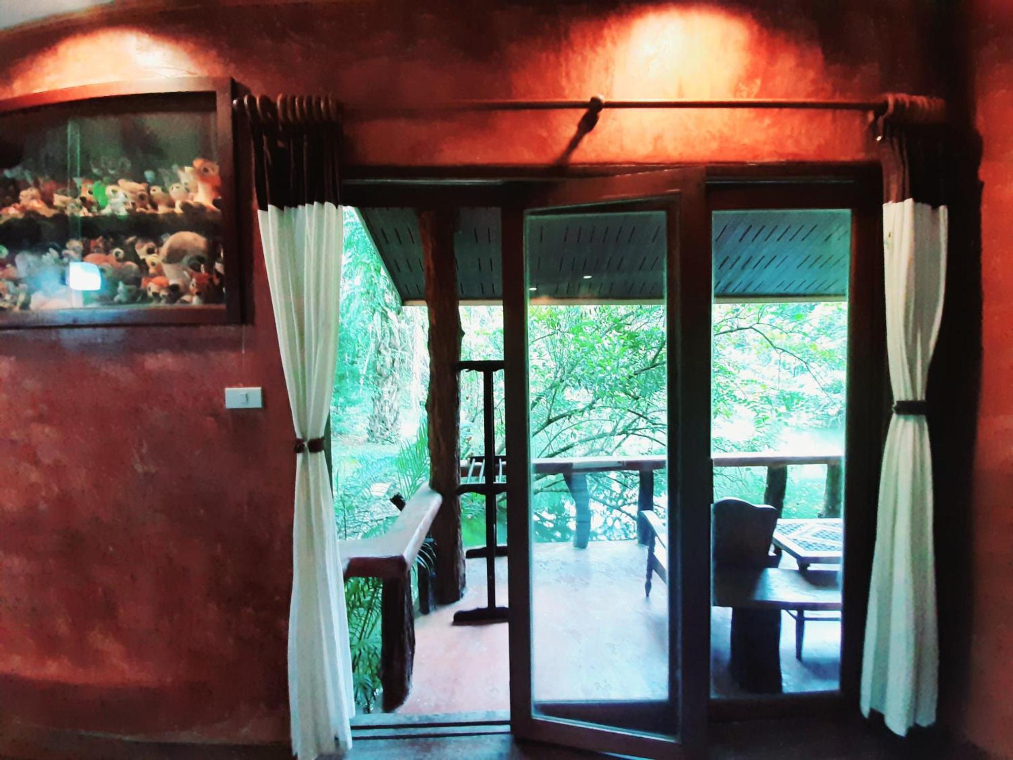 Tuaprodhome Khao Lak Cameră foto
