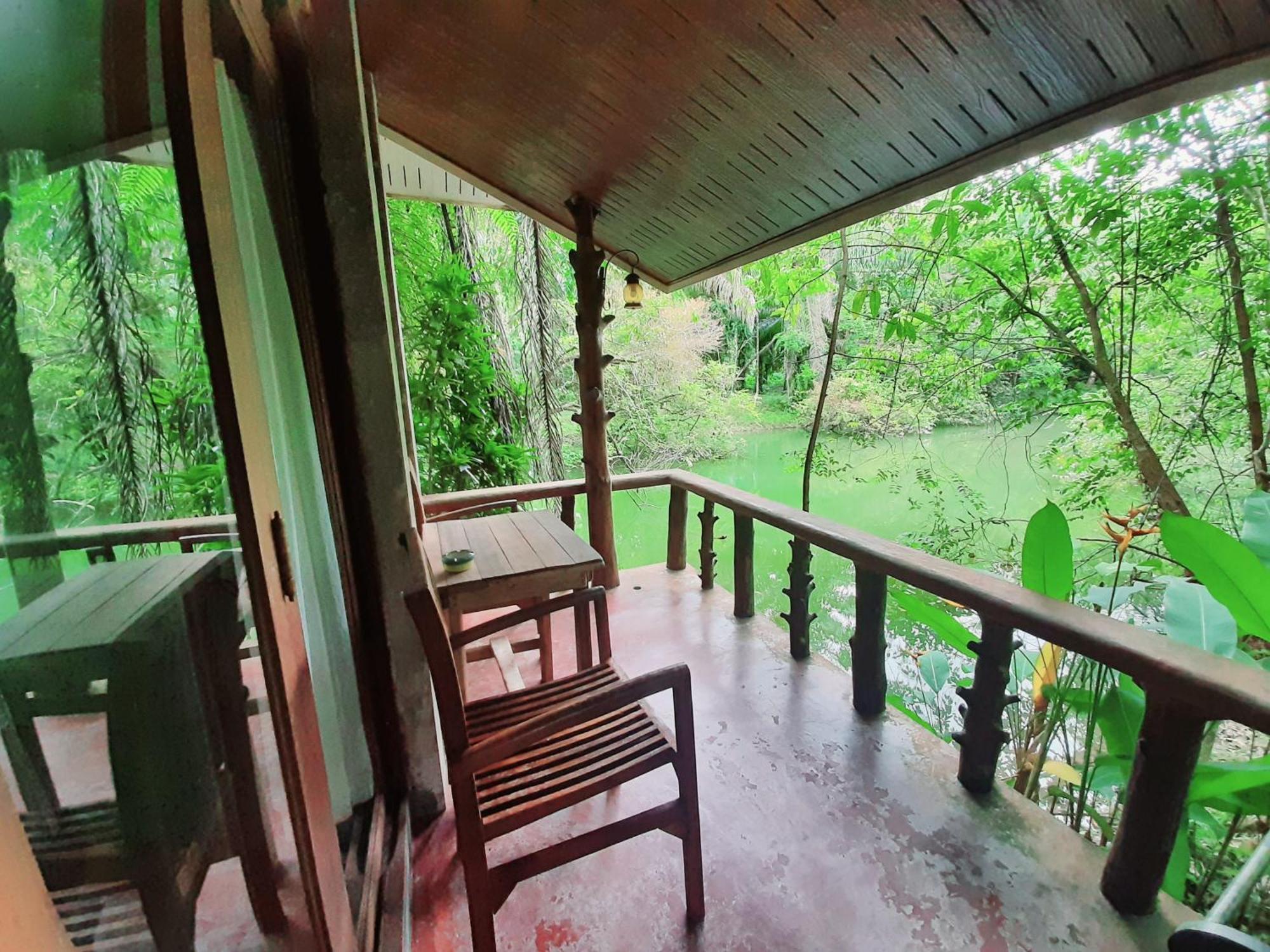 Tuaprodhome Khao Lak Cameră foto